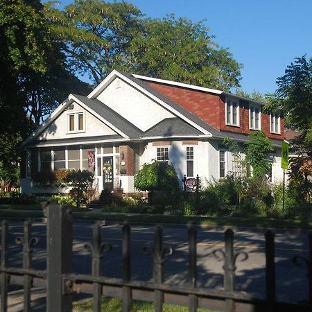 Talwood Manor B&B 科尔本港 外观 照片
