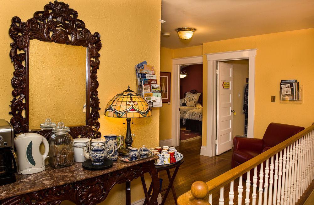 Talwood Manor B&B 科尔本港 外观 照片